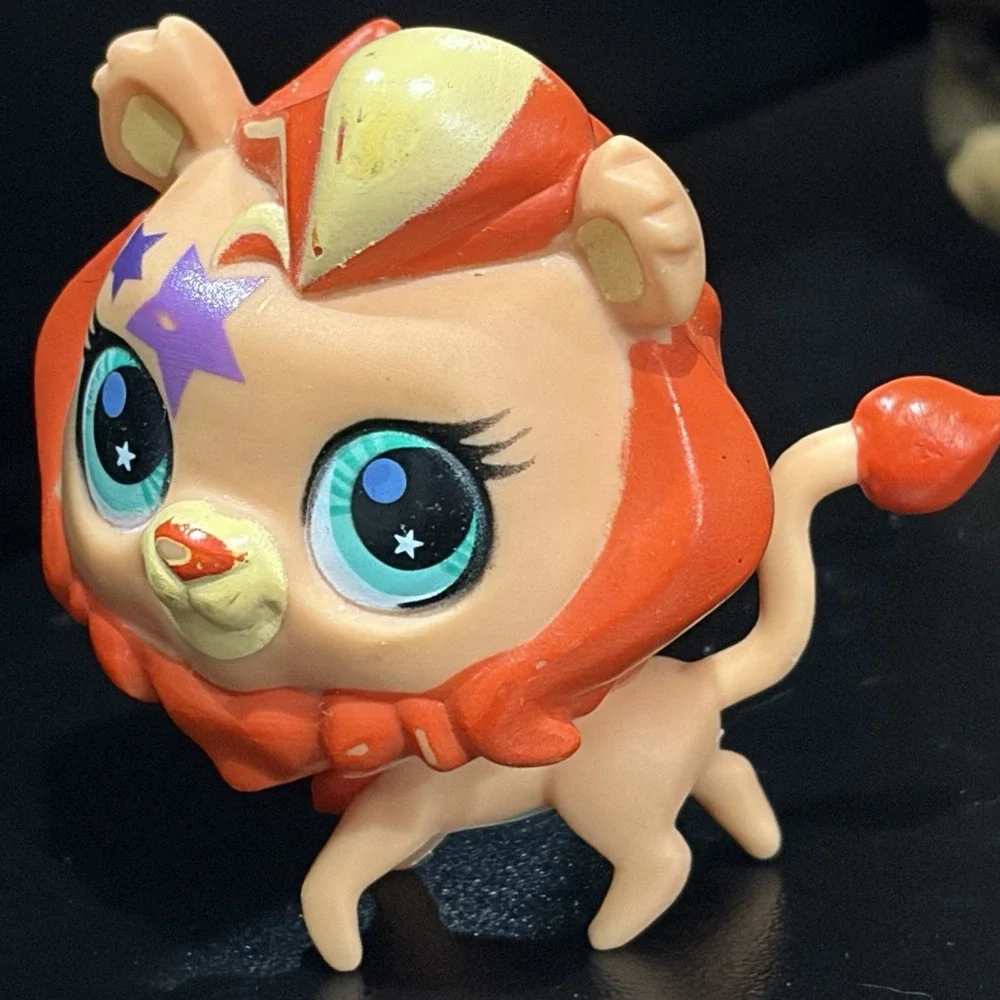 LPS Littlest Pet Shop Lot 4 Exotic Animals Zebra Cow Lion Giraffe Glitter
